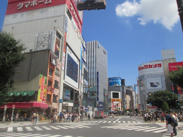 新宿駅東口